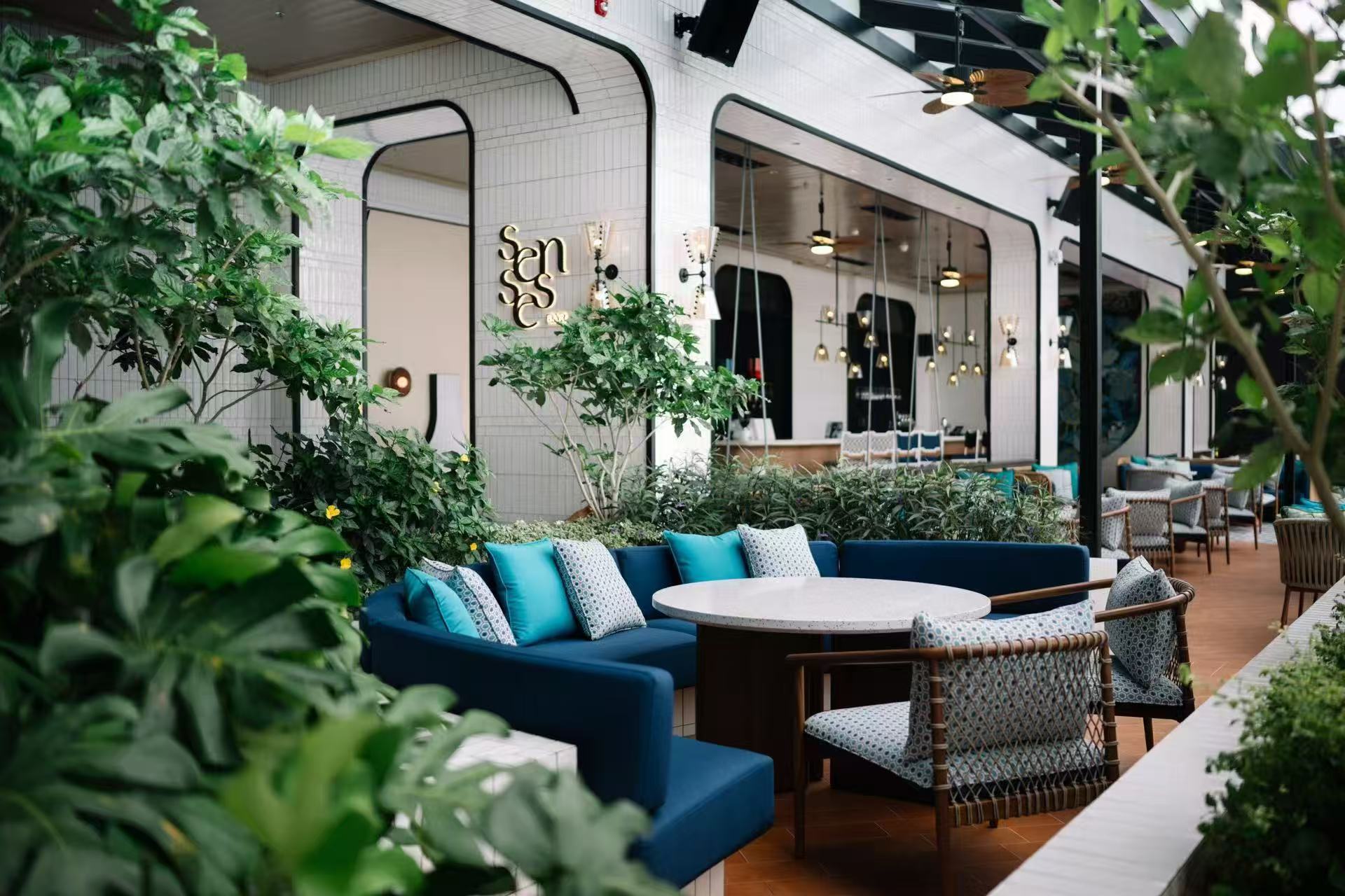 Custom Made Hotel Furniture Custom Made Hotel Furniture