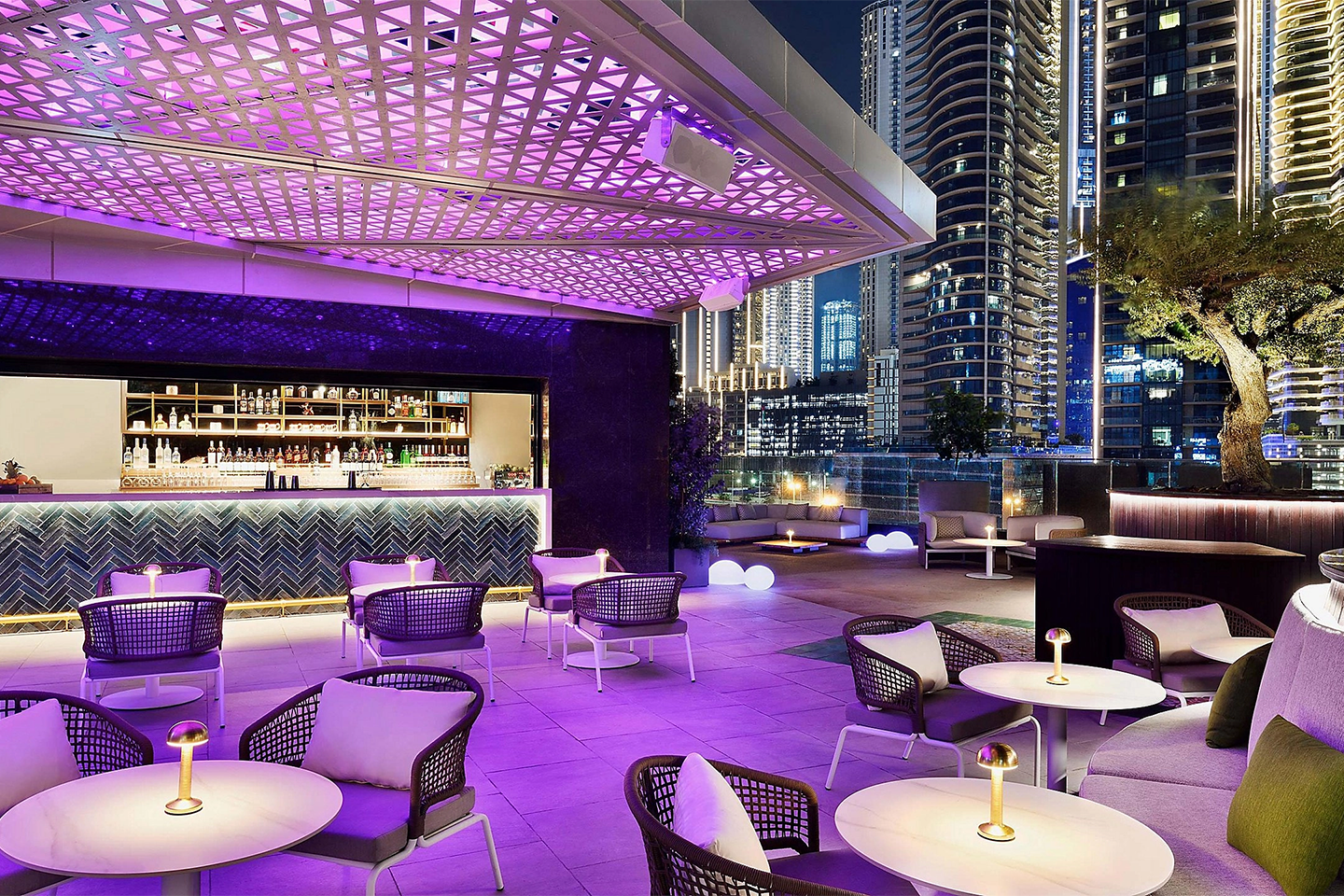 Modern Hotel Lounge Chair in Living Room