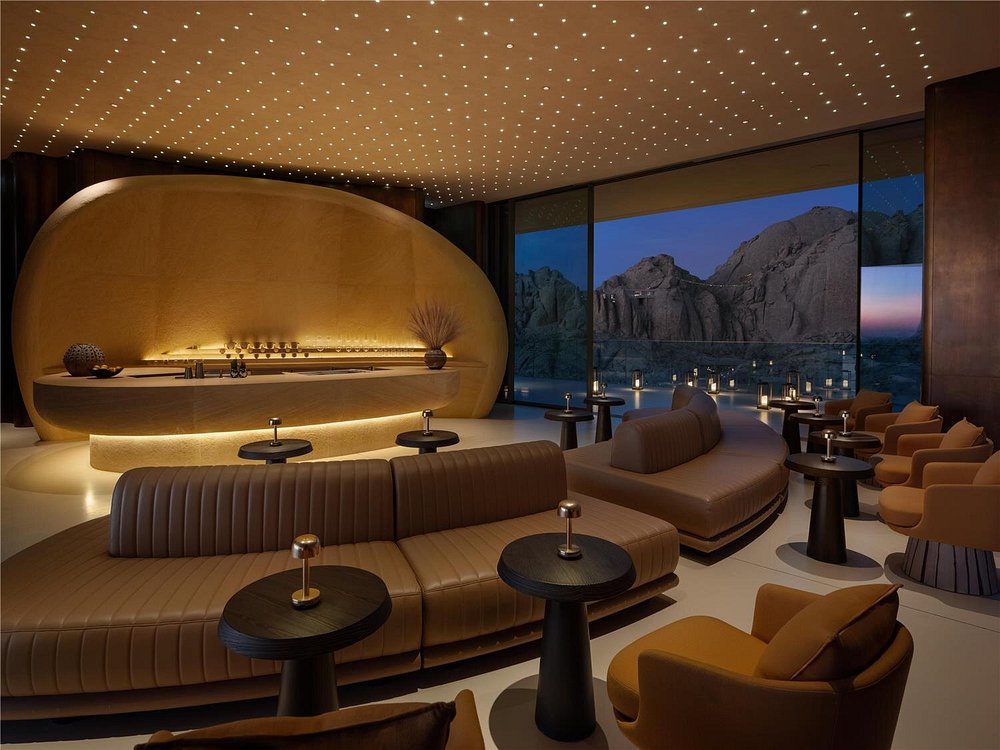 desertrock-mica-bar-evening