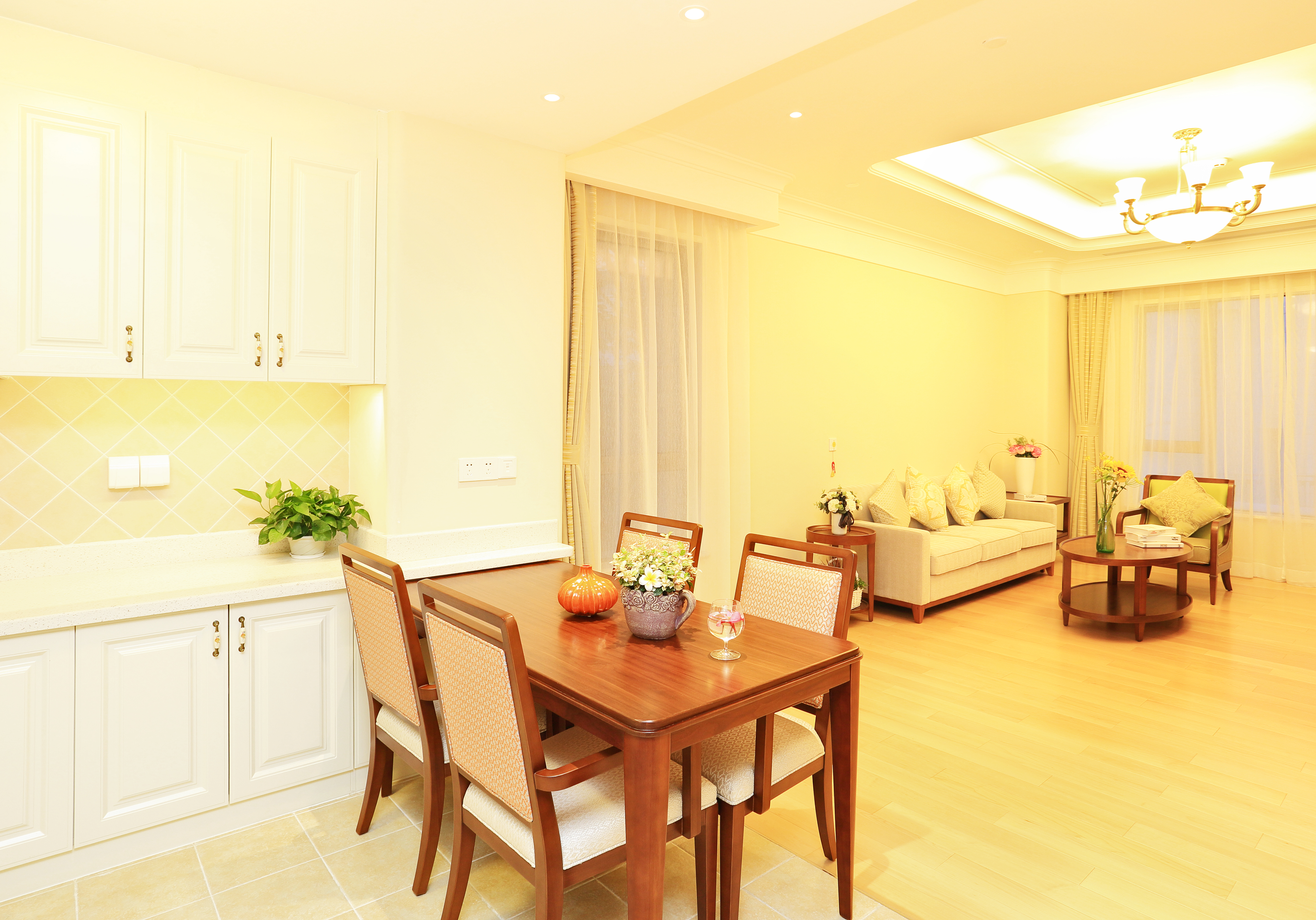 China Custom Made Hotel Furniture