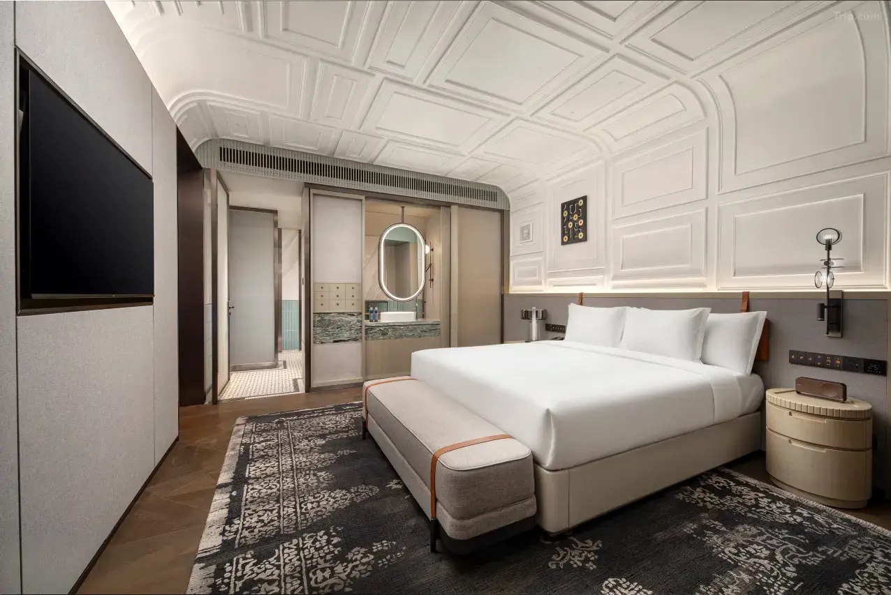 custom hotel furniture manufacturer