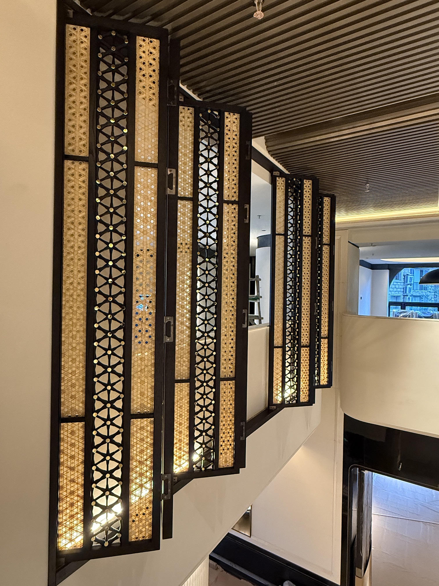 Beijing Yuhotel's lattice windows