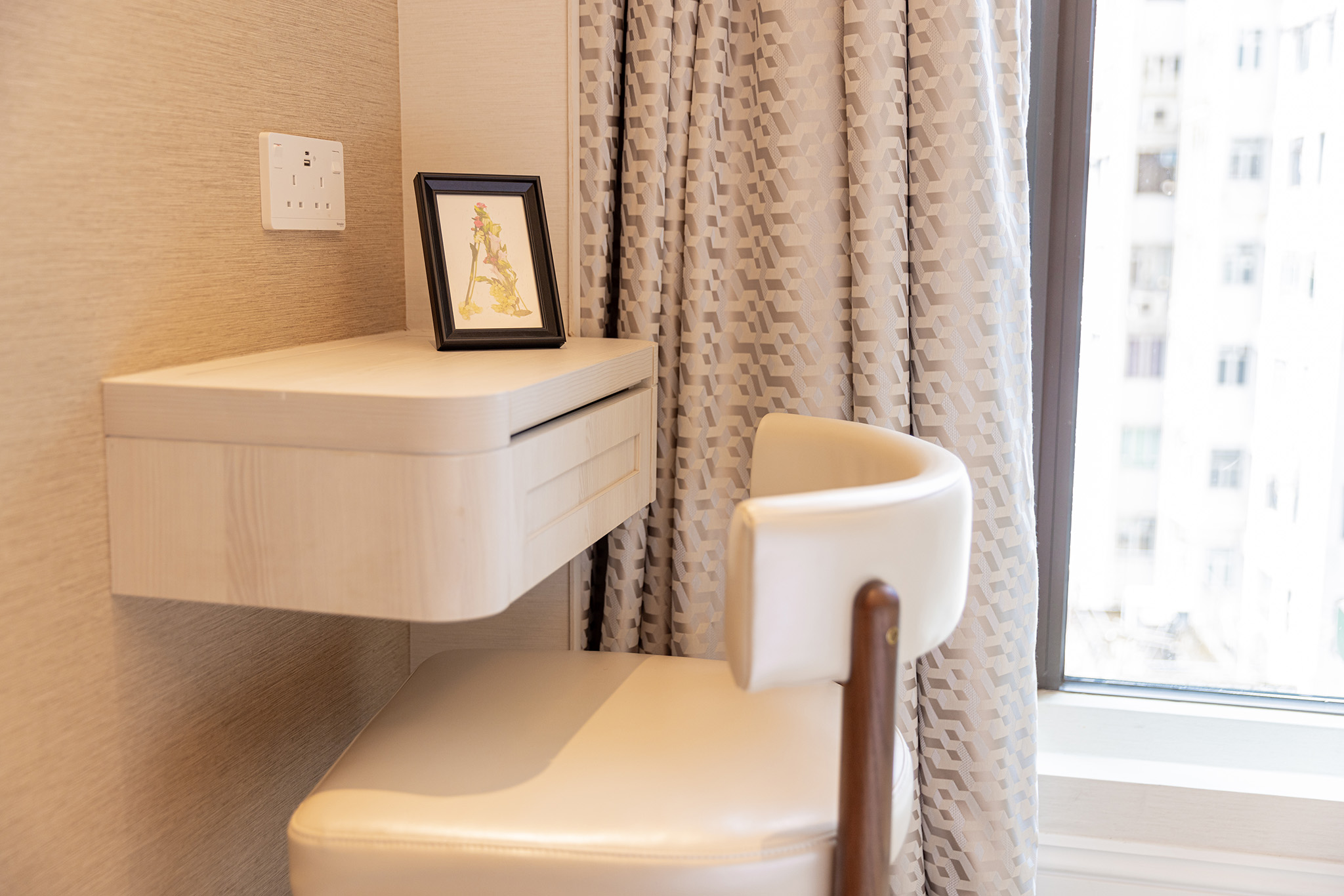 custom hotel furniture manufacturer