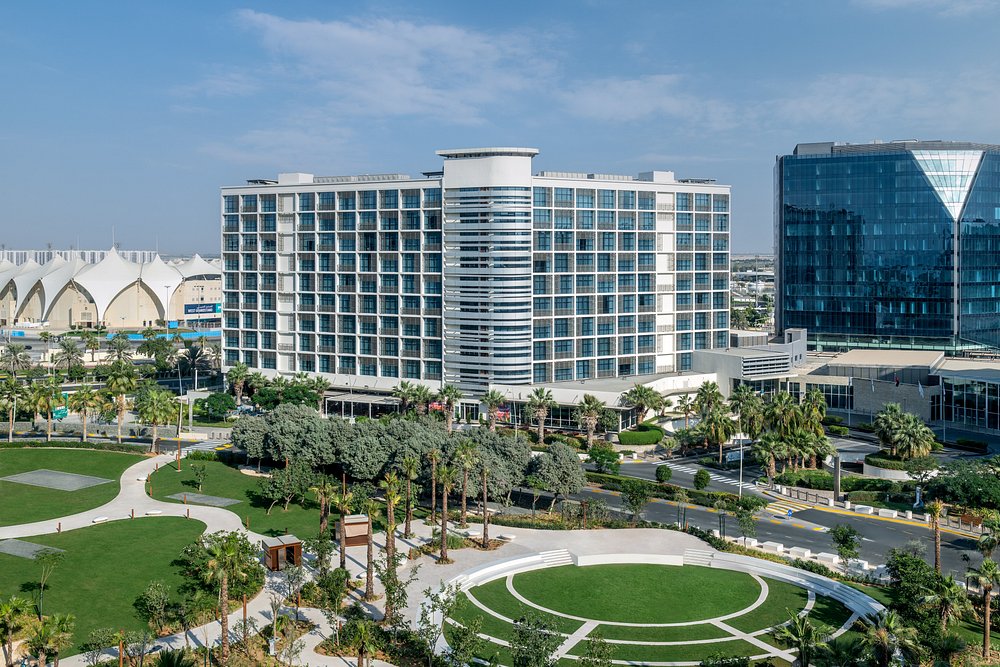 Senyuan Furniture & Yas Plaza Marina by IHG – Redefining Modern Coastal Elegance