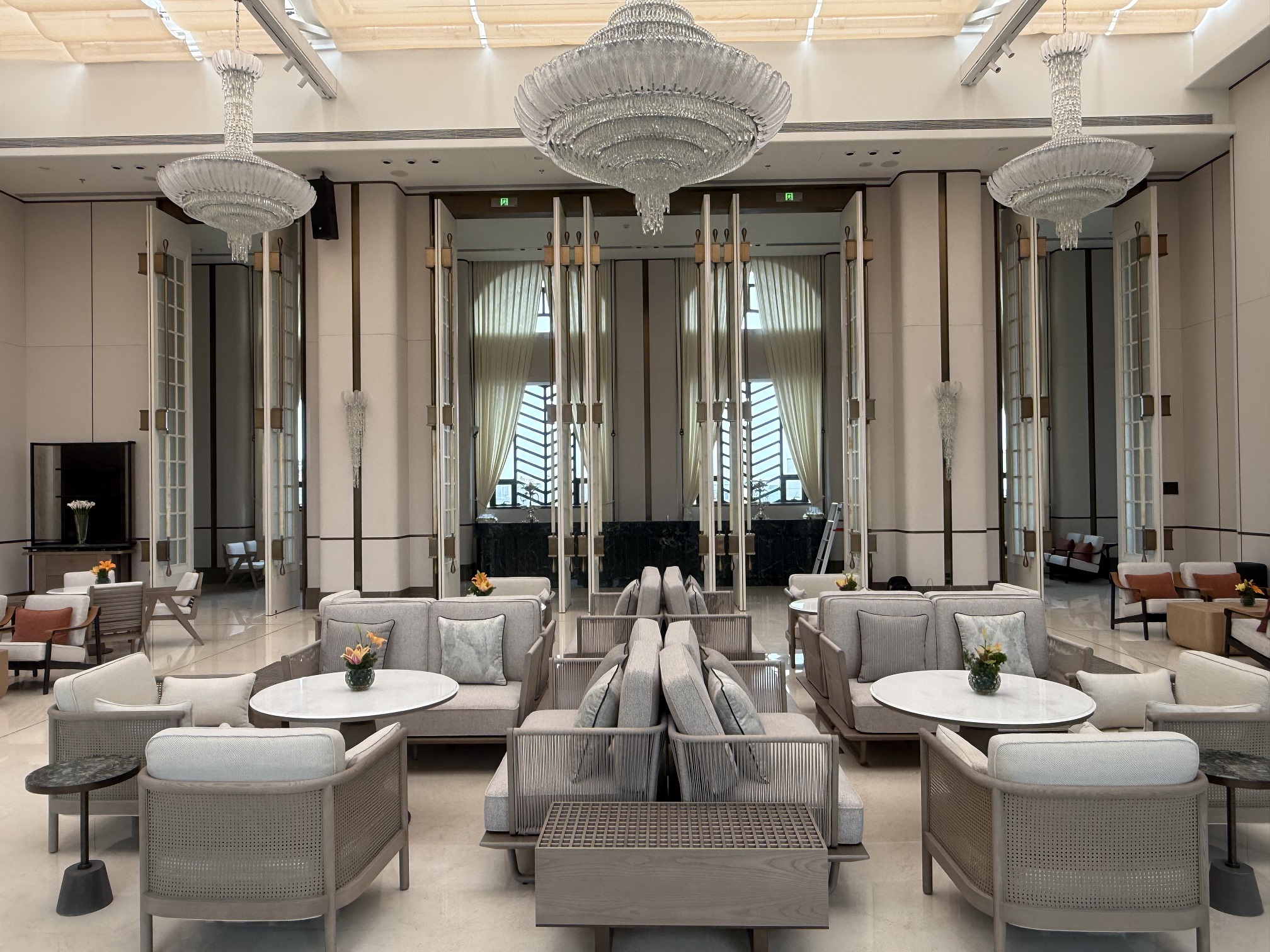 luxury hotel room furniture suppliers