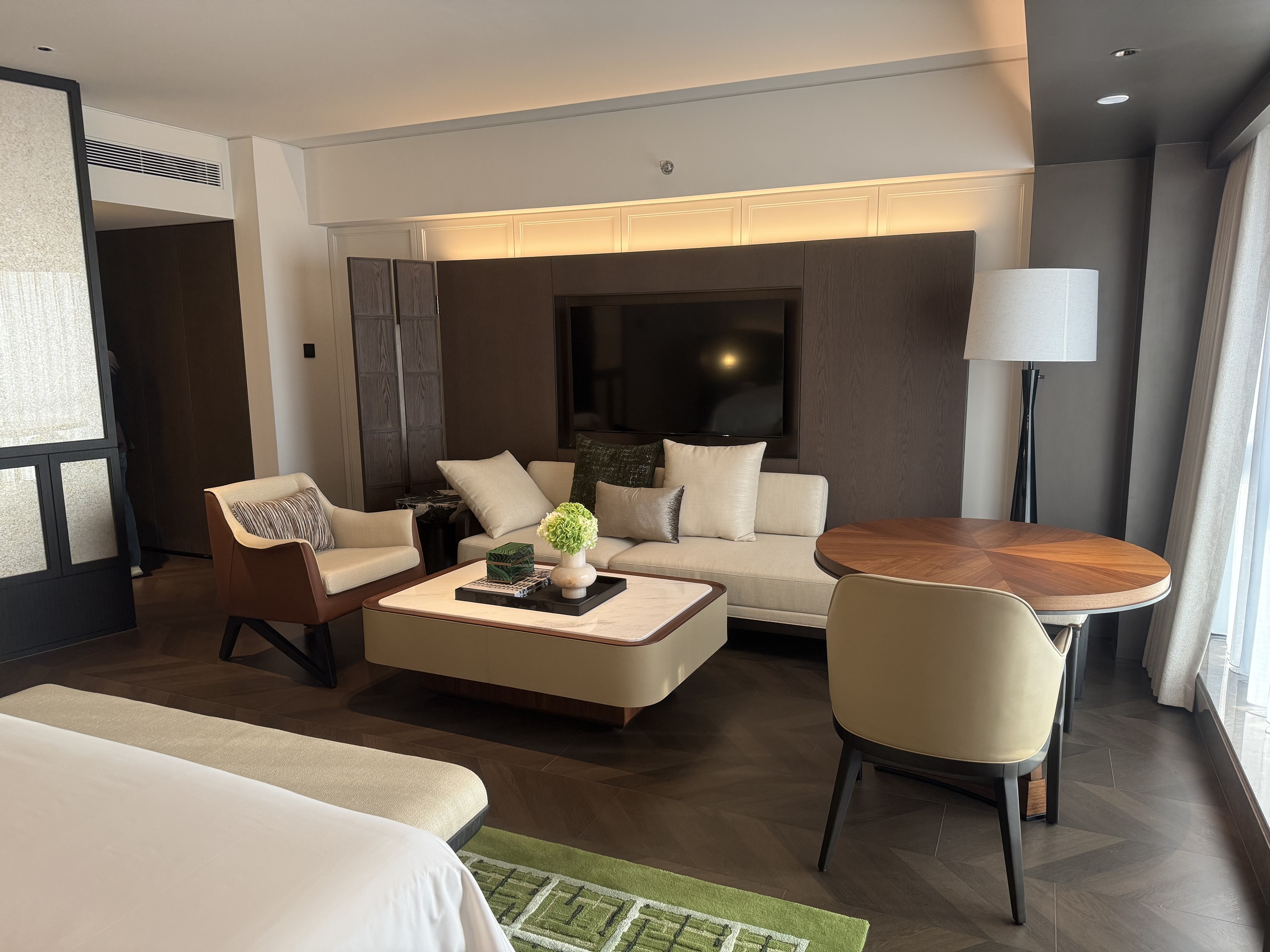luxury hotel room furniture suppliers