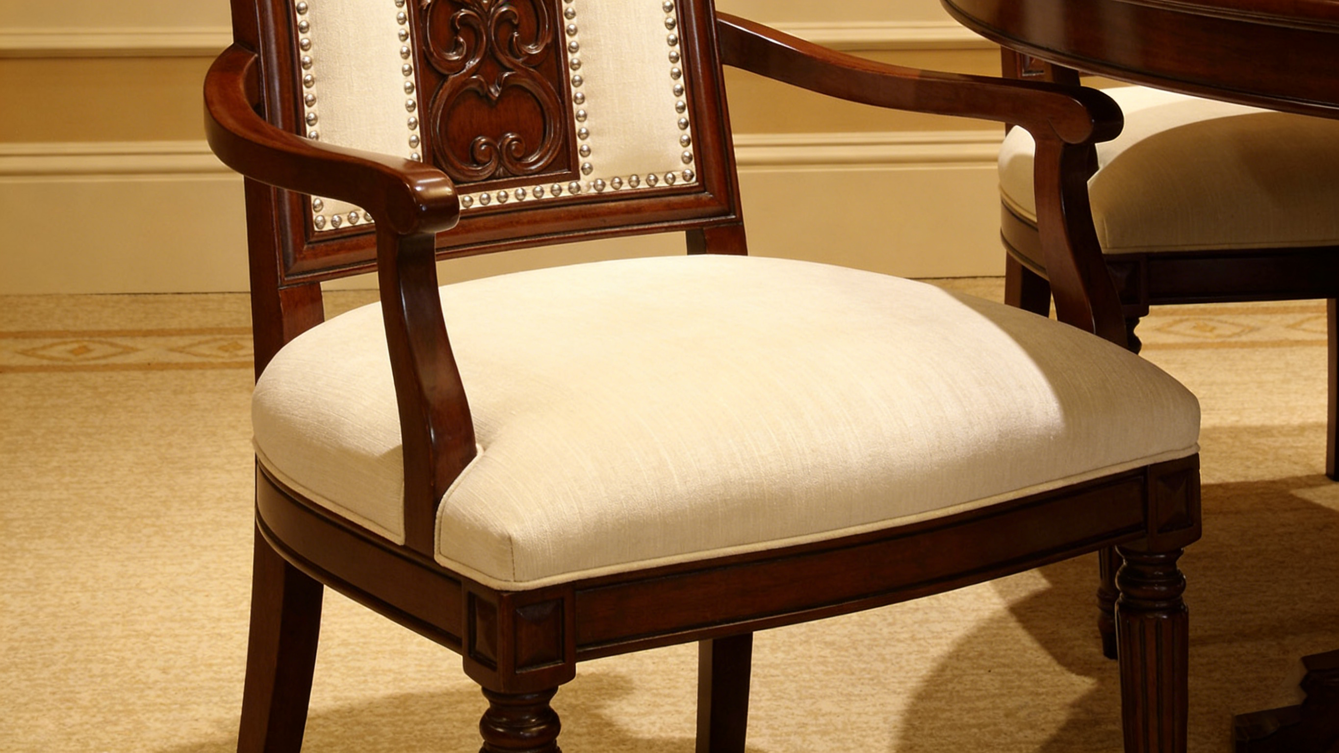 5-Star Hotel Dining Chairs Blend Luxury and Lasting Durability